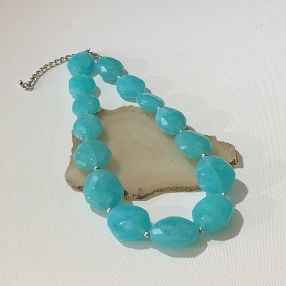 Jewelry - Ague blue statement necklace